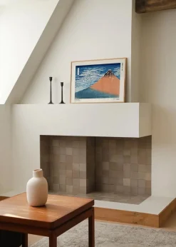 South Wind, Clear Dawn