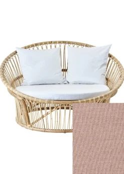 Tailored cushion for Love Nest