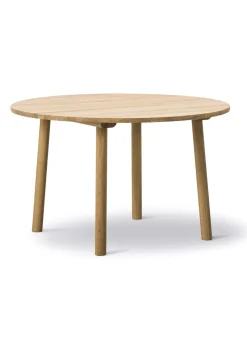 Taro Table 6121 by Jasper Morrison
