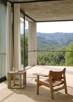 The Spanish Chair 2226 by Børge Mogensen