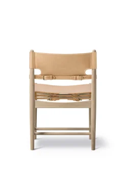 The Spanish Chair 3237 by Børge Mogensen