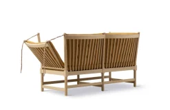 The Spoke-Back Sofa 1789 by Børge Mogensen