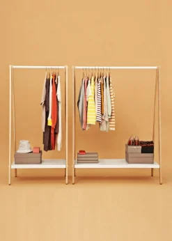 Toj Clothes Rack