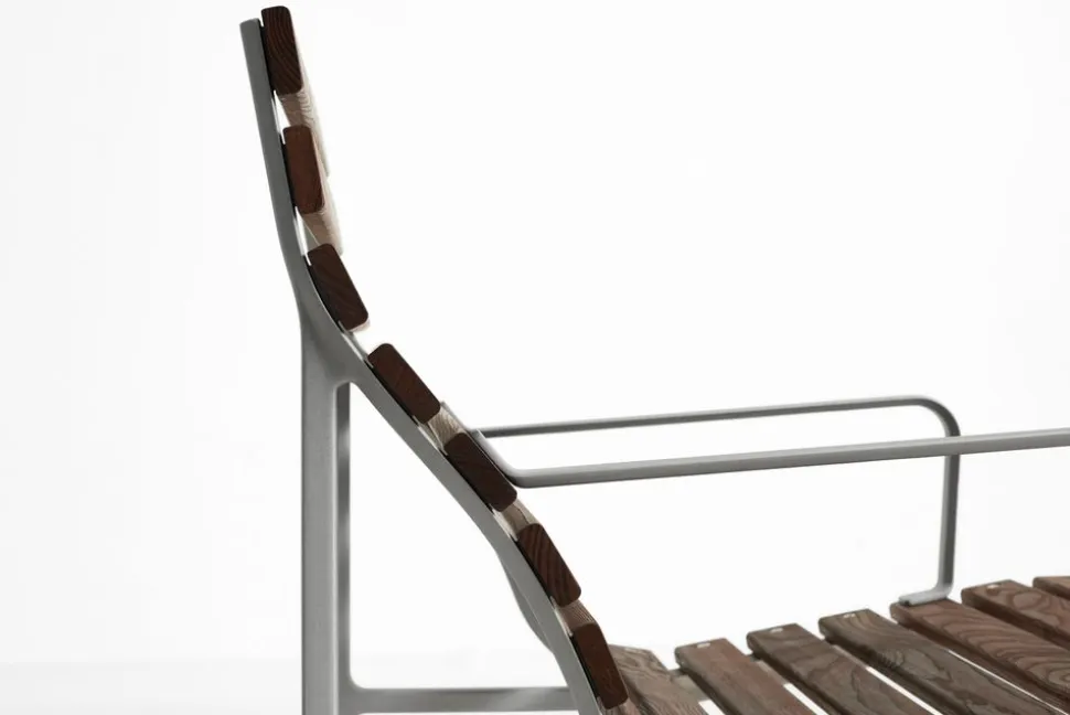 Traverse Lounge Armchair