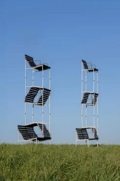 Traverse Lounge Chair