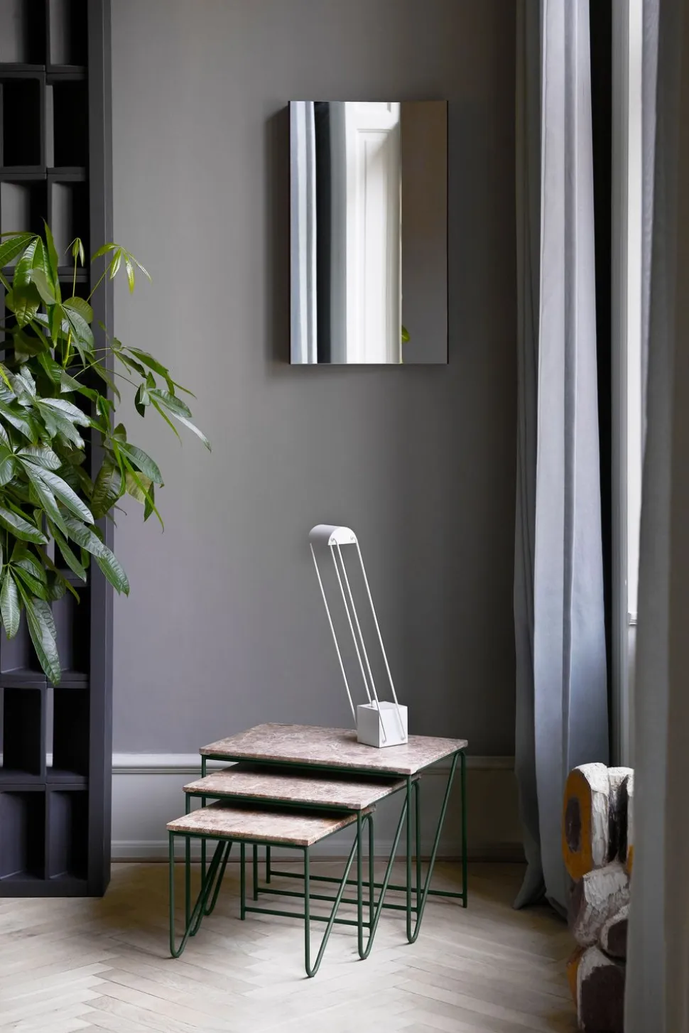 Triptych Nesting Table / By All the way to Paris