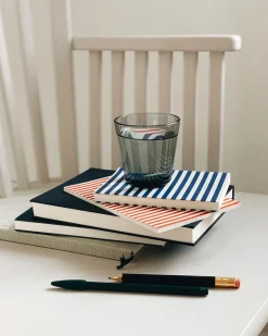 UMA Notebook - Medium