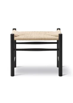 Wegner J16 Stool 16002 by Hans J. Wegner